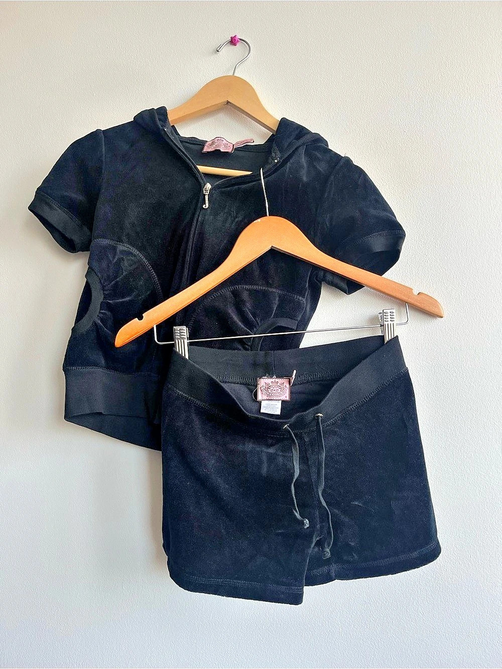 RARE Juicy Couture Y2K VTG Black Velour Short Sleeve Shorts Tracksuit Set Sz S
